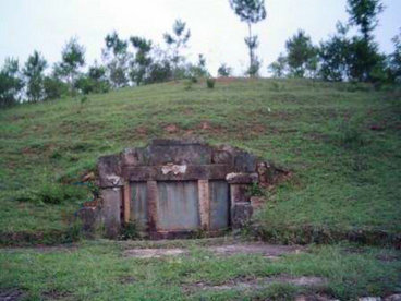 盗墓贼遇见美艳女尸中尸毒,盗墓贼故事完整版