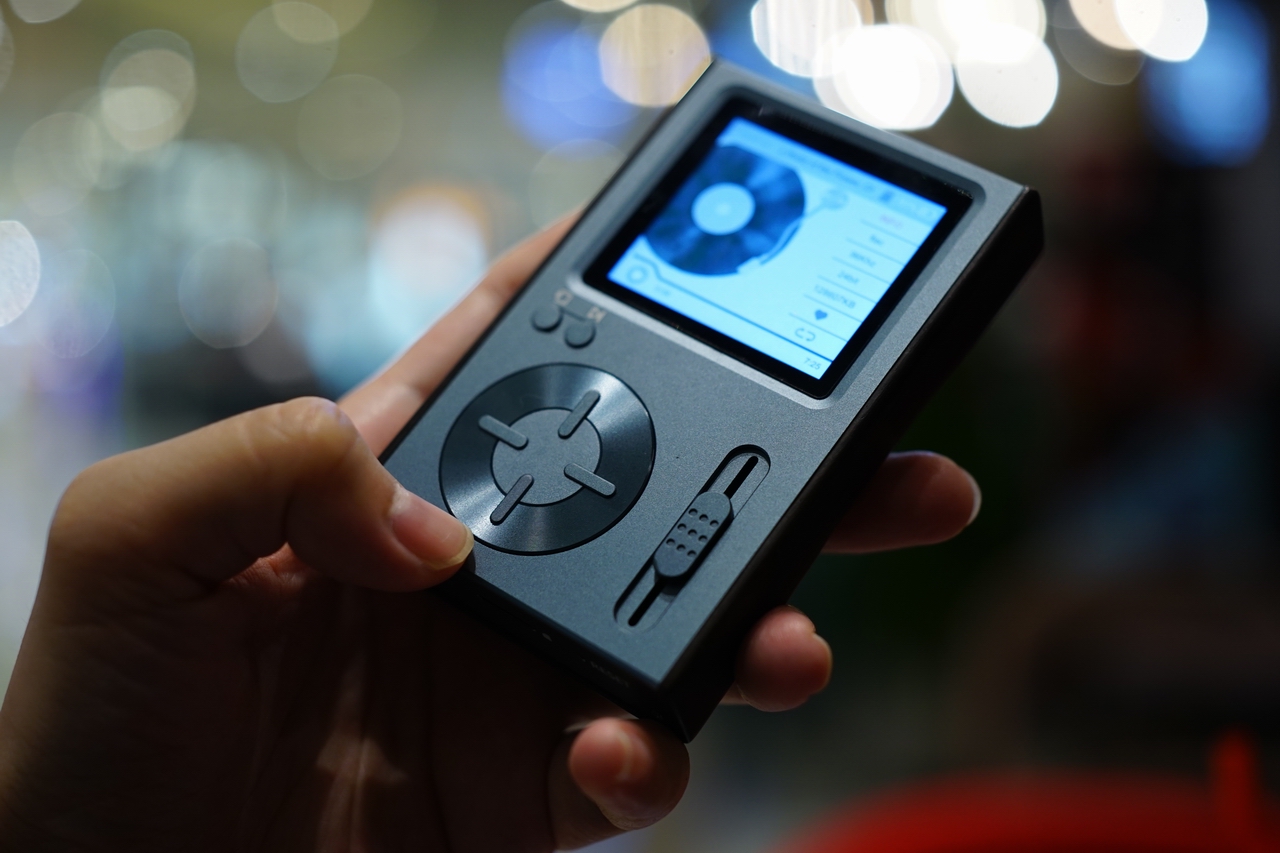 让你如听初恋,cd随身听般老味道的*放播**器.七彩虹c10评测