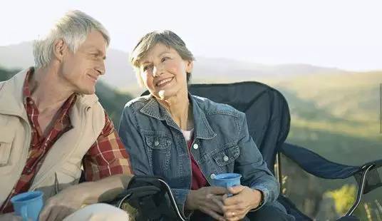 沙漠旅行遇沙尘暴,长途旅行的沙尘暴