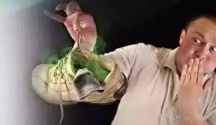 医生脚臭一招根除,学生去脚臭最快的方法