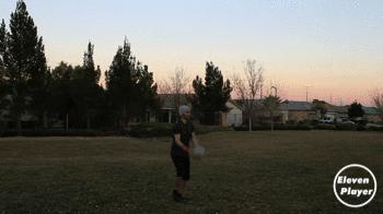 足球停高空球技巧,足球高空球第一点怎么抢