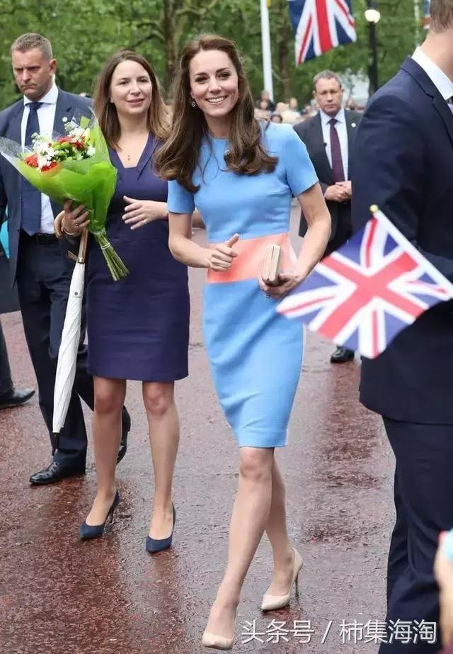 撞衫不可怕搭配有新意就可以,撞衫并不可怕撞衫才尴尬