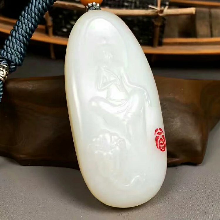 守护神本命佛吊坠和田玉,守护神本命佛和田玉青玉
