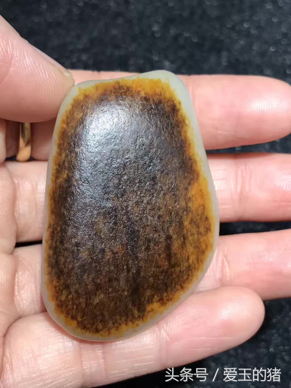 玉戴着戴着有杂质了,玉戴着戴着就没了