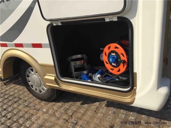 小身板大肚量,凯伦宾威5043xl房车