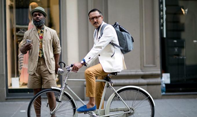 双肩包穿搭夏,夏季双肩包男穿搭