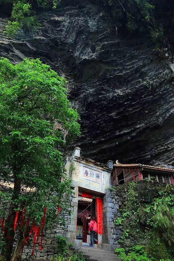 元宝山下,山水云间,悠悠闲云时光,恰好那时我也在