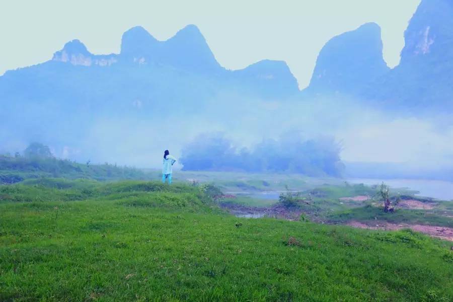 元宝山下,山水云间,悠悠闲云时光,恰好那时我也在