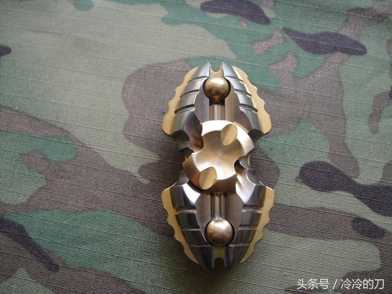 指尖陀螺蚕蛹,颜值即正义作品