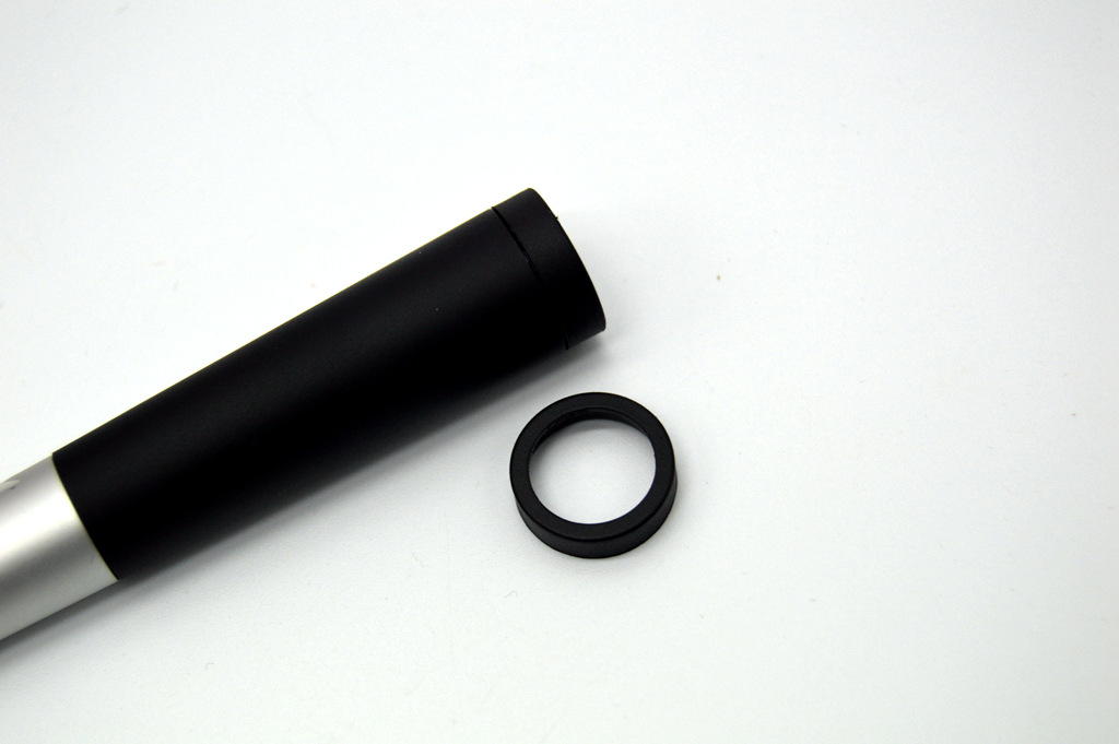 0.1mm精准测距，一划即测，千元售价是否超值