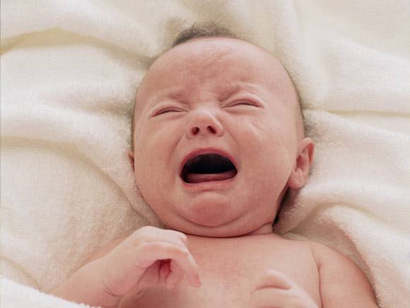 宝宝受了惊吓老是哭怎么办,宝宝受到惊吓妈妈哭了