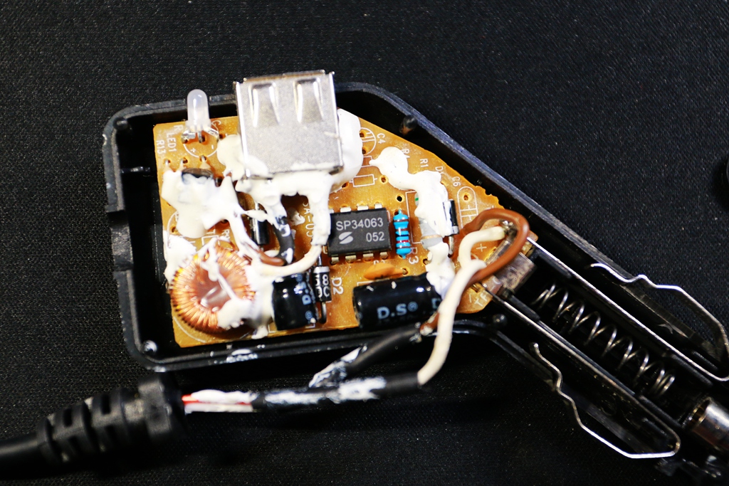 家用汽车充电器怎么用安全,汽车电瓶充电器安全吗