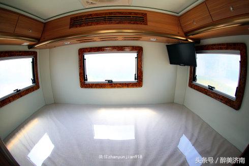 实拍:被俄罗斯美女帅哥酷爱的中国房车是什么样子