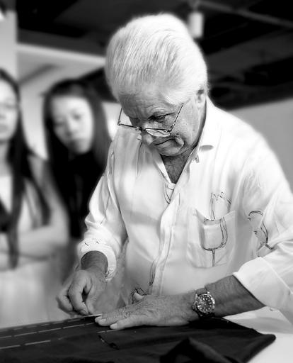 西服保养的正确方法,西服保养有诀窍