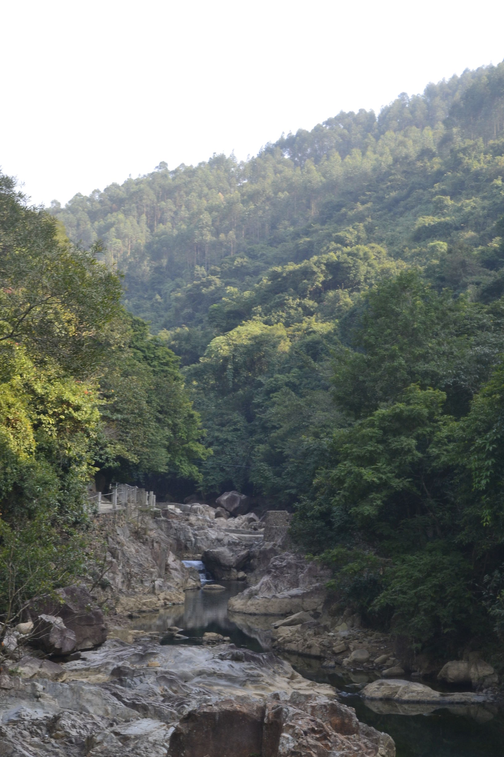 珠海周边游6——峡里飞出水凤凰，安家成了“小九寨”