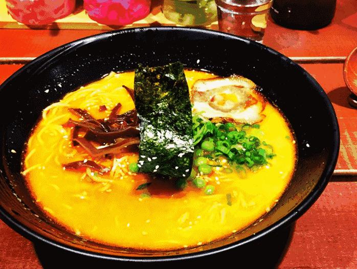 下雨天，请给我一碗日式拉面！西安这几家汤浓面弹！