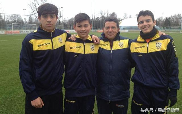 15岁西班牙小将踢中超,曾经来中国试训的足球巨星