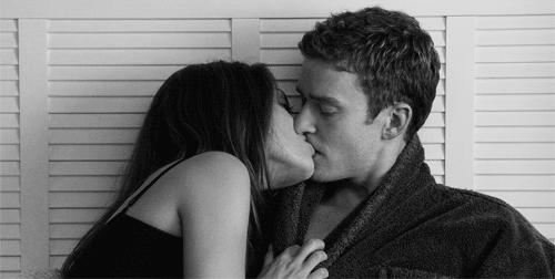 “碰一下又不会怀孕，怕什么”