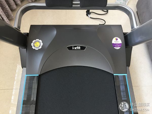 雾霾天的跑步利器！好家庭i-xfitL3跑步机开箱试用