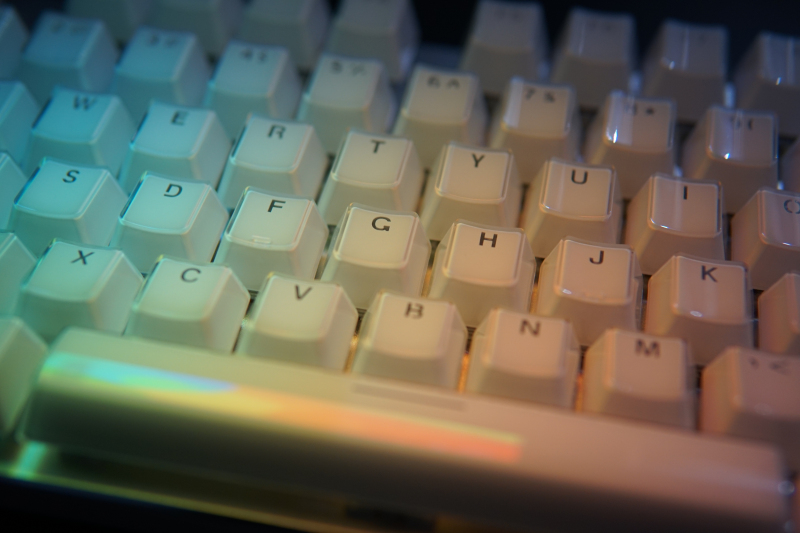 雷柏机械键盘v500冰晶版,雷柏v500s黑轴怎么样