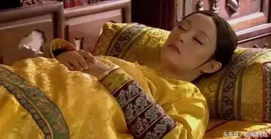 旅途中最令人尴尬的一件事，韩红听了也想打人