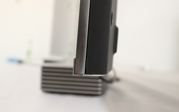 一台设备控制智能家居,一台电脑控制全屋电视