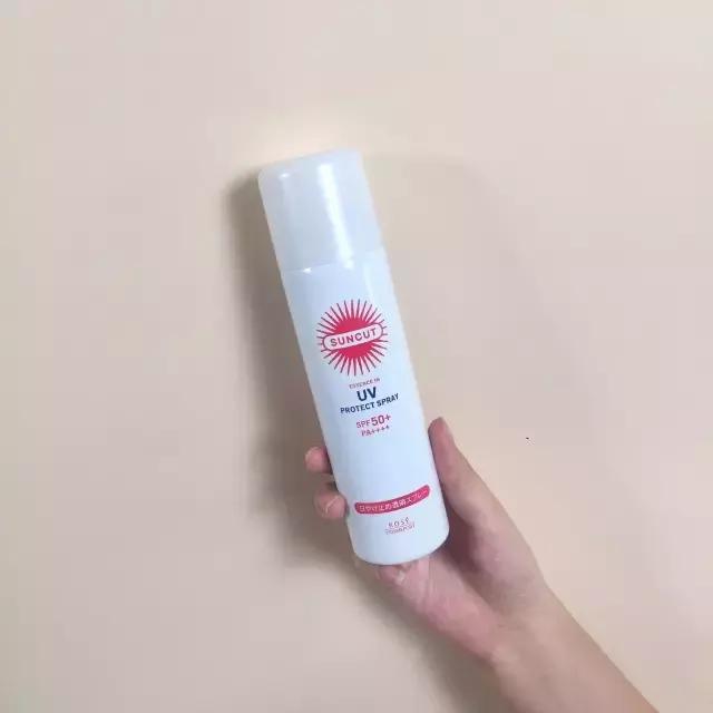 娜扎花少喷防晒是什么牌子的,花少古力娜扎同款防晒喷雾