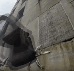 升降椅一秒变*弹炸**!你还敢坐吗?