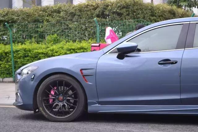 阿特兹2018蓝色,轻改马自达3