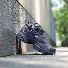 便捷式系鞋带球鞋,自动系鞋带的nike球鞋