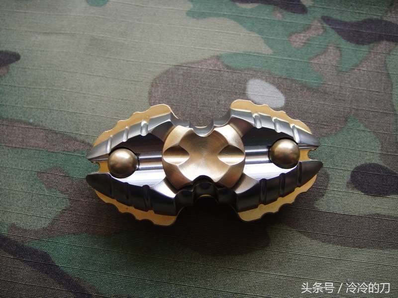 指尖陀螺蚕蛹,颜值即正义作品