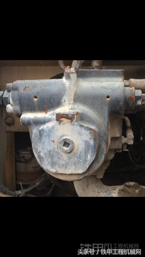 三一七五挖掘机更换安全阀芯视频,挖掘机更换主阀有哪些要注意的