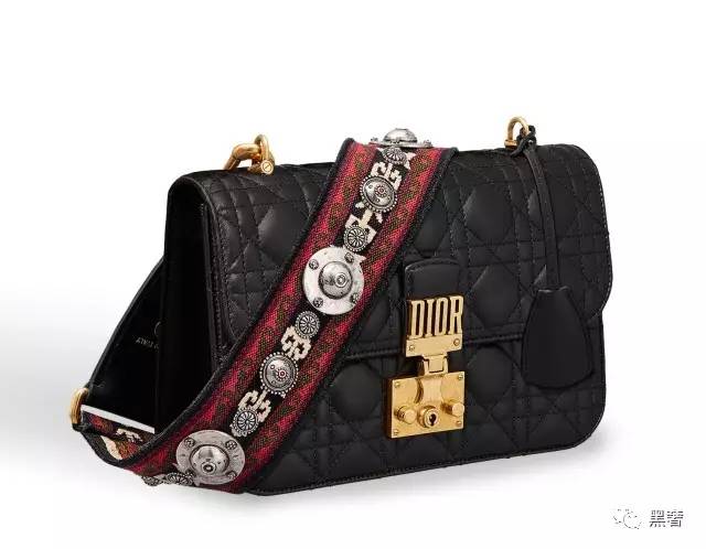 新款速递|讲道理,Dior真的走上了网红的不归路?
