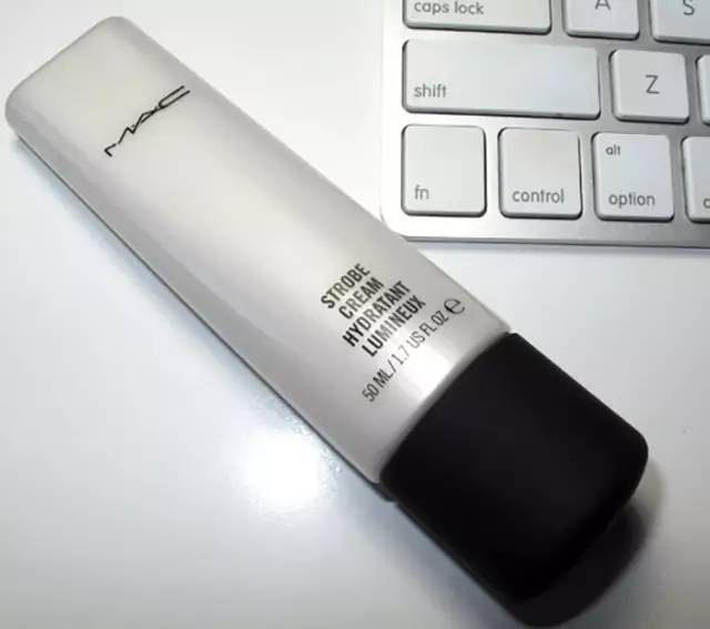 油痘皮保湿怎么做,油痘肌瑕疵皮怎么养肤