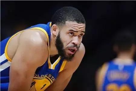 被“五大囧”摧毁的篮球人生,他真的是个脑残吗?