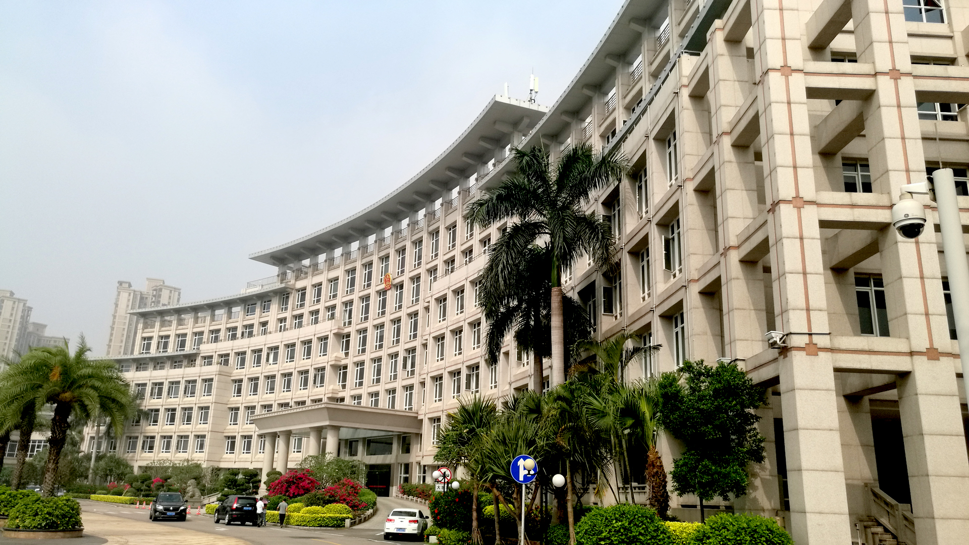 想在厦门打工,去厦门当老师需要什么条件