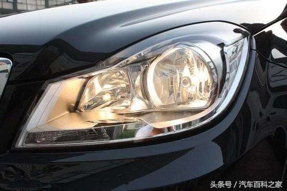 汽车卤素大灯不够亮建议改什么灯,汽车卤素大灯不聚光调节最佳方法