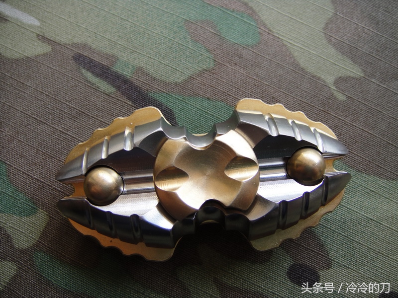 指尖陀螺蚕蛹,颜值即正义作品