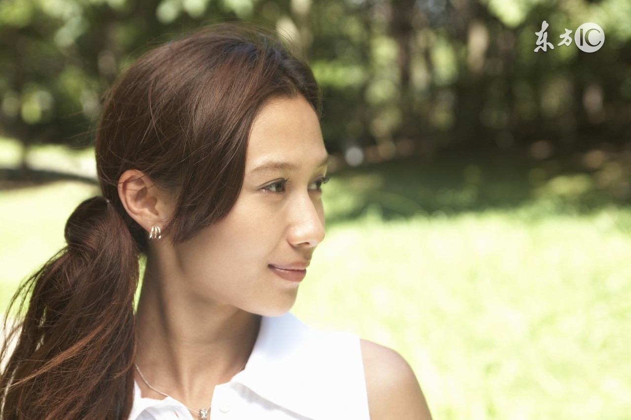 别自以为是显得很low,你显摆的样子