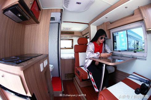 实拍:被俄罗斯美女帅哥酷爱的中国房车是什么样子