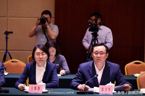 实拍:被俄罗斯美女帅哥酷爱的中国房车是什么样子