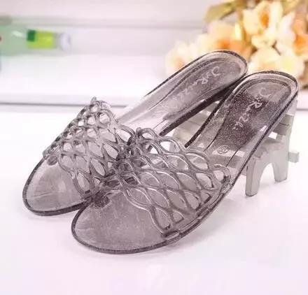 9块9包邮拖鞋搞笑评论,9块9包邮拖鞋