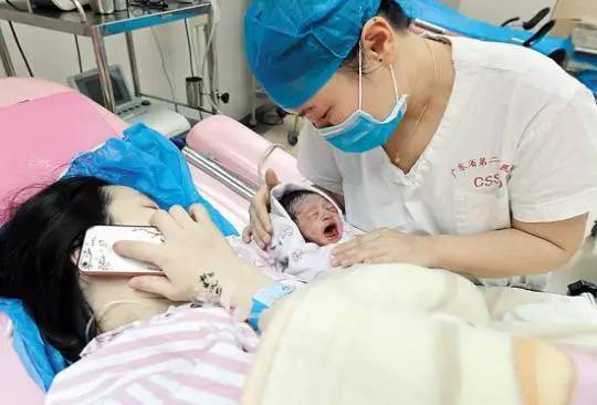 当医生值班,当忙碌变成常态医生发的朋友圈