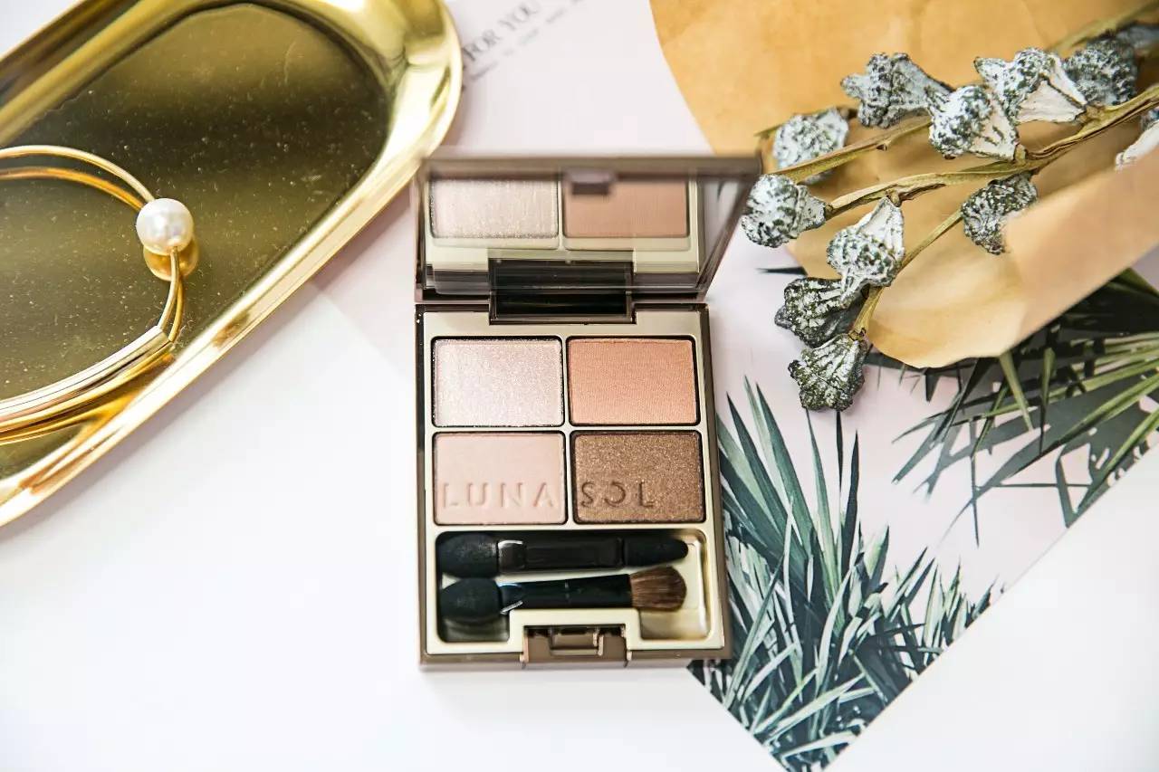 清新淡雅甜美妆,温柔知性淑女妆