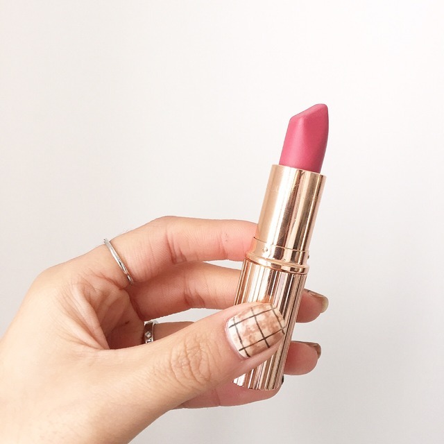 母亲节送妈妈口红,母亲节给妈妈送什么口红好