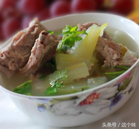 适合夏天喝的冬瓜排骨汤,夏天如何炖冬瓜排骨汤