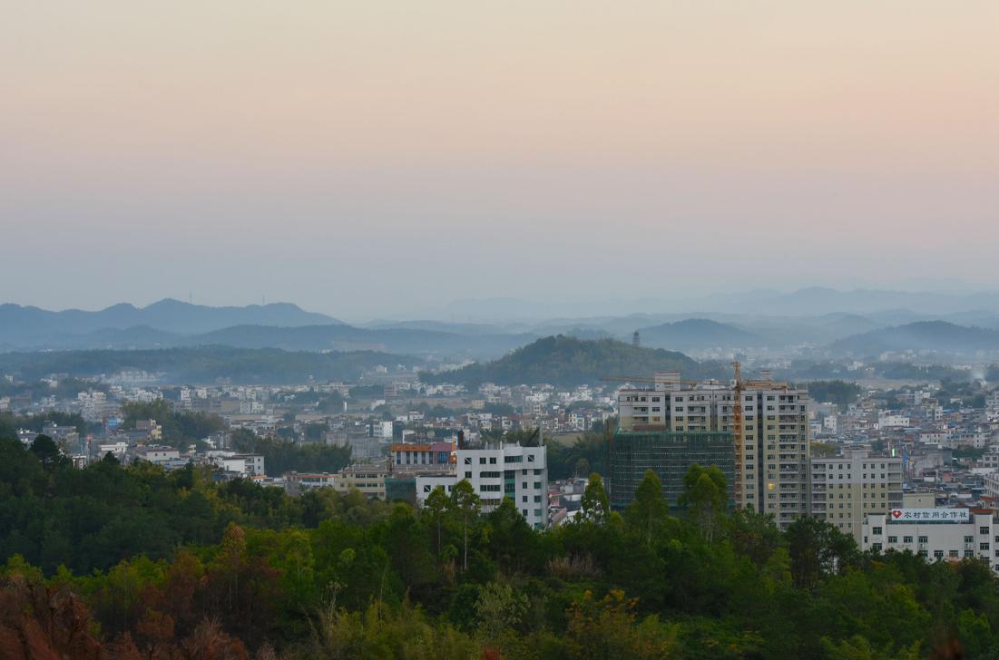 万梓良客家哪里人,万梓良祖籍广东宝安什么村