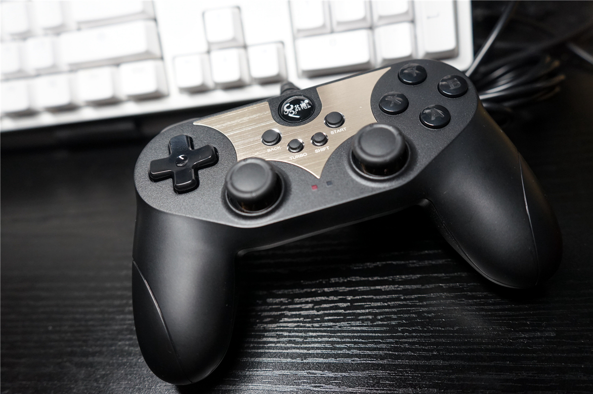 二十功名尘与土下一句,二十年功名尘与土八千里路云和月