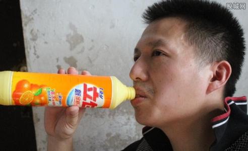 鸭子喝盐水死亡,鸭子喝了洗洁精水怎么抢救