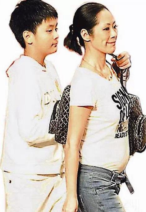 最近被爆出私生子的明星,娱乐圈有私生子的五位明星